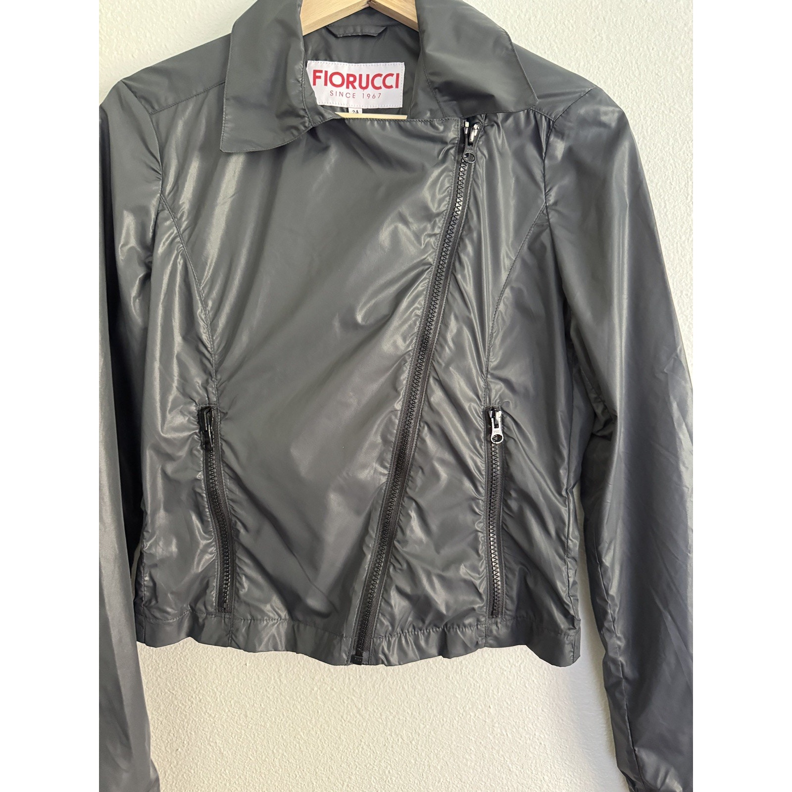 Fiorucci Dark Grey Women’s Lightweight Cropped Biker Rain Coat Us 2 Edgy Moto — image 4 of 8